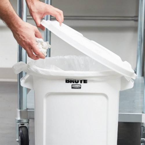 Крышка для контейнера Rubbermaid BRUTE на 37.9 литров, белая, Арт.FG260900WHT Крышка для контейнера Rubbermaid BRUTE на 37.9 литров, белая, Арт.FG260900WHT