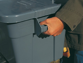 Контейнер Rubbermaid BRUTE 75.5 литров, белый, Арт.FG9S3100WHT